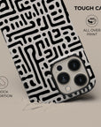 Coque de téléphone labyrinthe noir et blanc