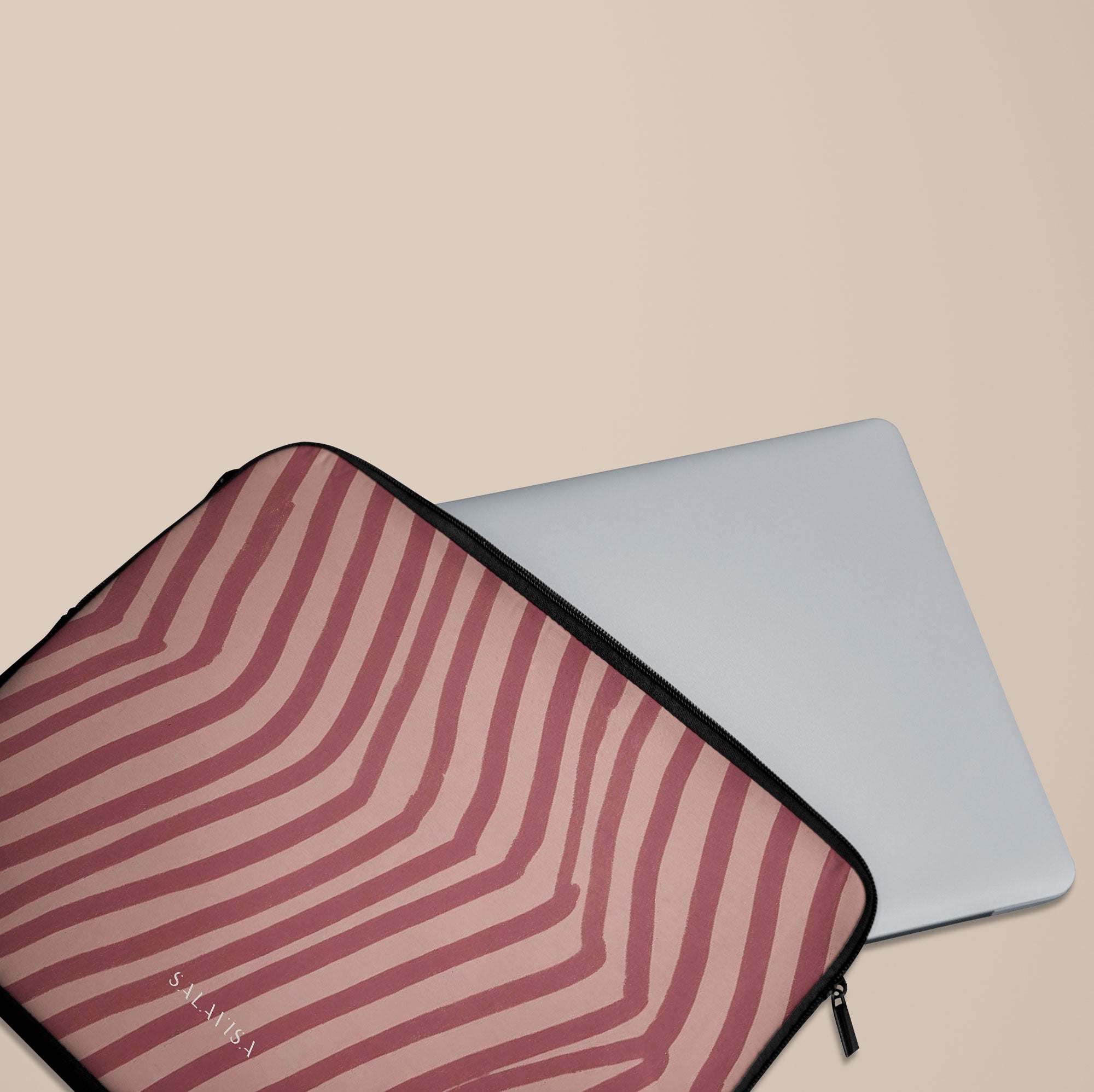 Chevron Wine Laptop Sleeve — view 4 — Salavisa