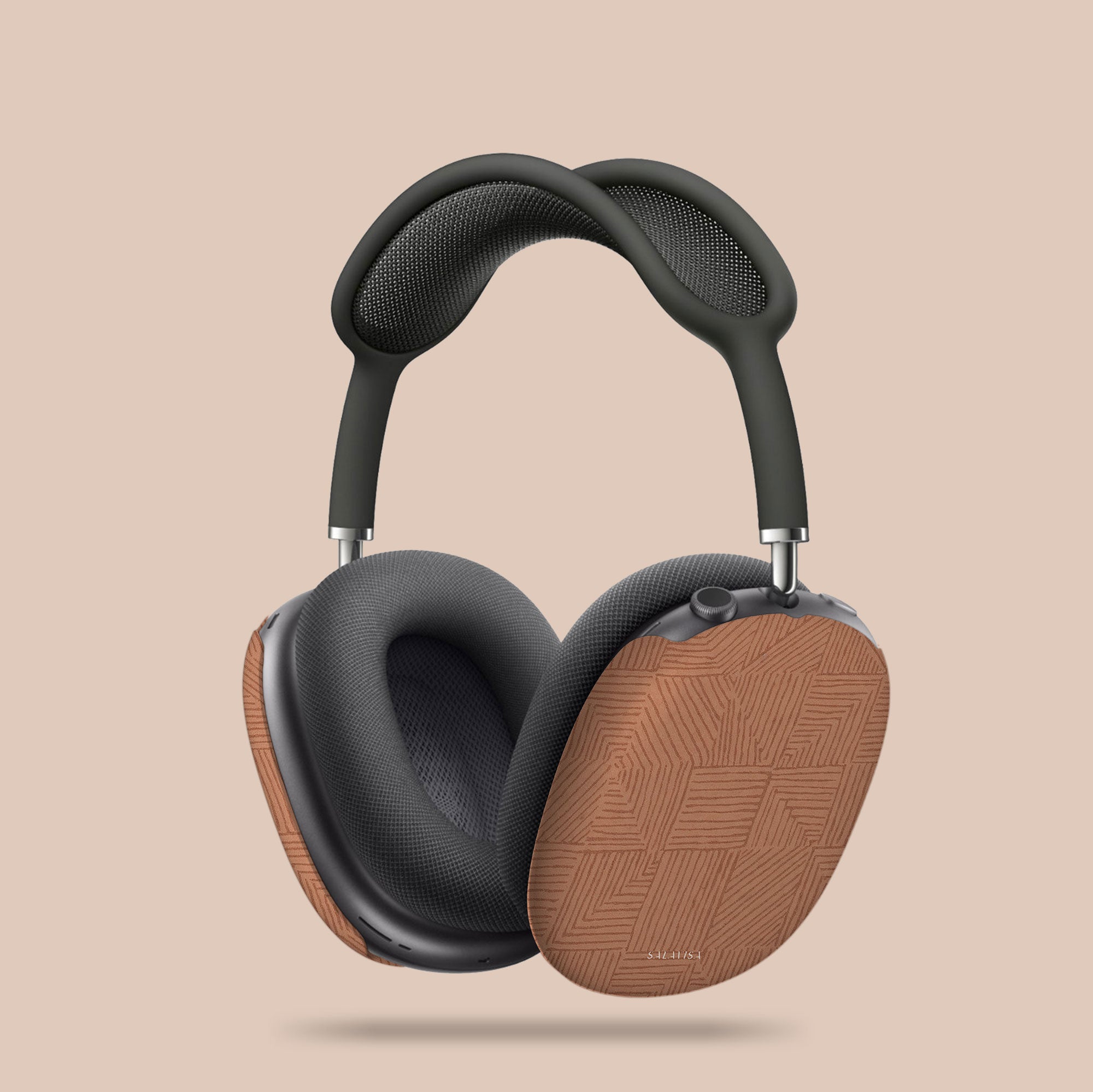 Crosshatch Terracotta AirPods Max Case — view 2 — Salavisa