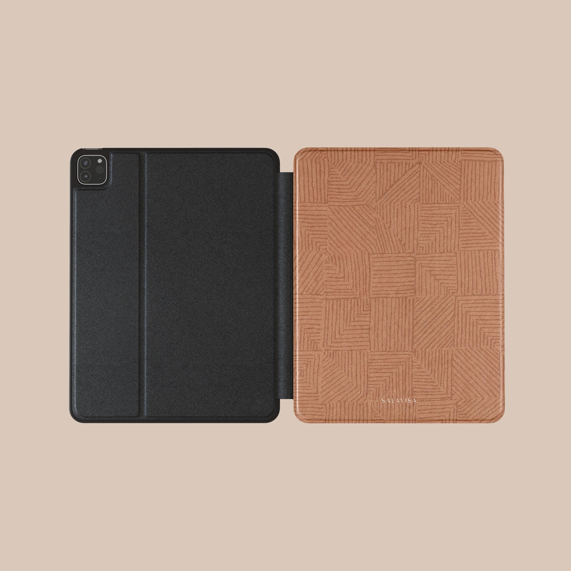 Crosshatch Terracotta iPad Case. View 3. — Salavisa